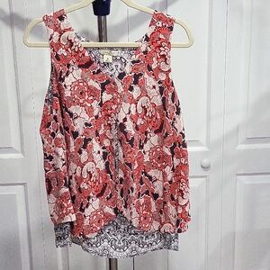 Grey and red floral flowing tank top. Lucky brand, size Medium